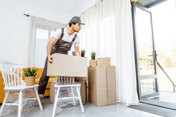 5 tips on how to select a reliable professional mover.