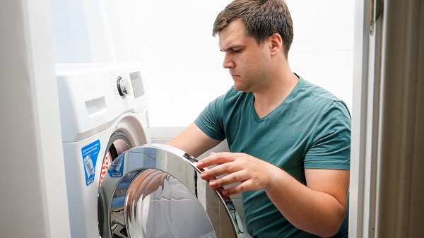 Types of commercial laundry equipment